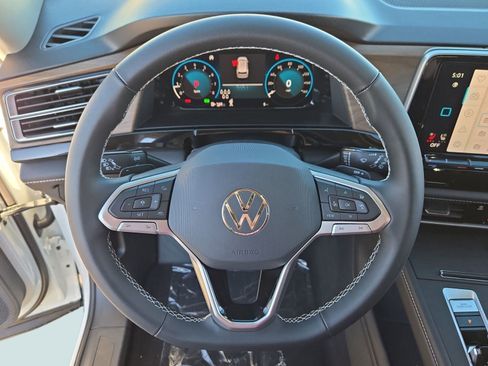 New 2026 Volkswagen Atlas SE image 13