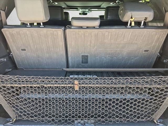 Used 2024 Toyota Sequoia Platinum AWD/4WD image 6