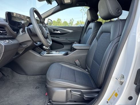 Used 2026 Buick Envista Preferred FWD image 16