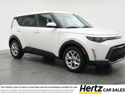 Used 2025 Kia Soul LX w/ LX Technology Package