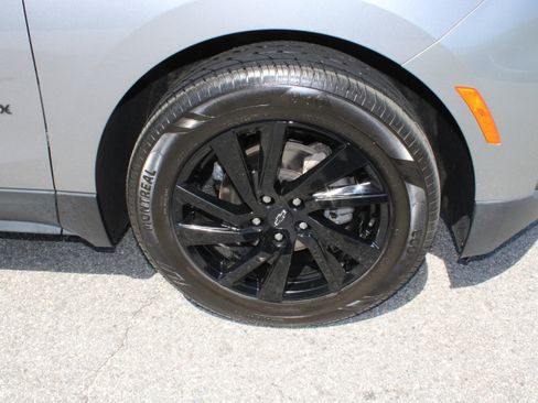 Used 2024 Chevrolet Equinox LS w/ LS Convenience Package image 9