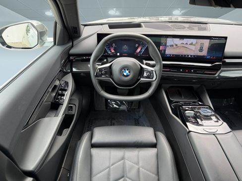 Used 2026 BMW 530i RWD image 28