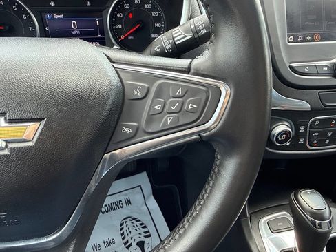 Used 2021 Chevrolet Equinox LT AWD/4WD image 36