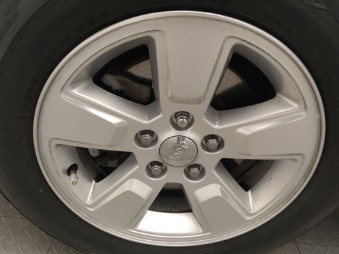 Used 2016 Jeep Compass Sport w/ Power Value Group FWD image 31