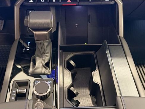 New 2026 Toyota Tundra Platinum AWD/4WD image 15