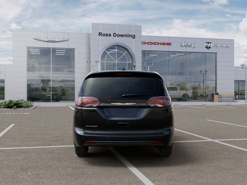New 2026 Chrysler Voyager LX FWD image 7