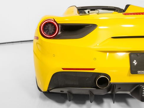 Certified 2018 Ferrari 488 Spider image 14