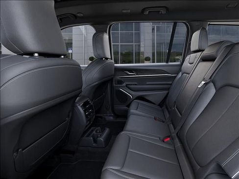 New 2026 Jeep Grand Cherokee L Limited AWD/4WD image 23