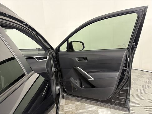 Used 2025 Toyota Corolla Cross AWD Hybrid image 29