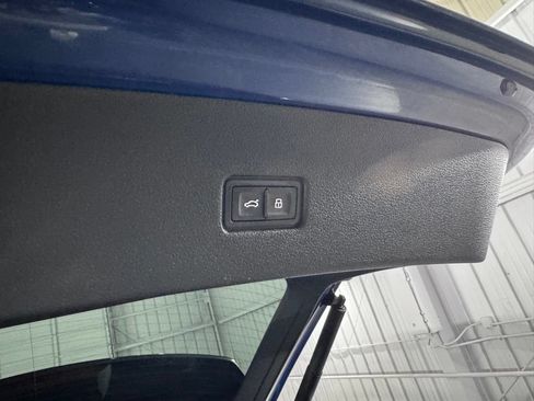 Used 2024 Audi SQ8 Premium Plus AWD/4WD image 56