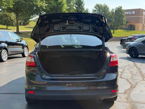 Used 2014 Ford Focus SE w/ Equipment Group 201A FWD image 4