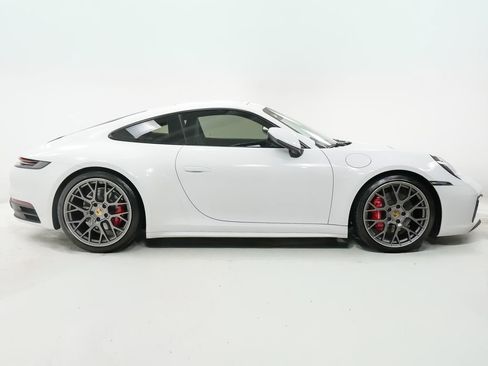 Used 2020 Porsche 911 Carrera 4S AWD/4WD image 9