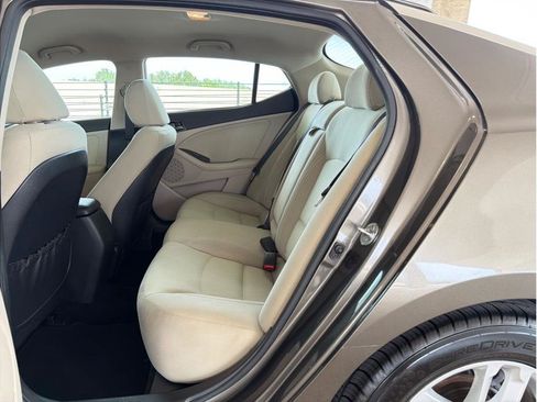 Used 2013 Kia Optima LX w/ Convenience Plus Pkg FWD image 11