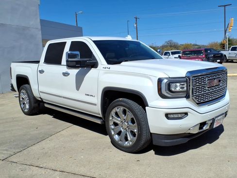 Used 2017 GMC Sierra 1500 Denali w/ Denali Ultimate Package image 32