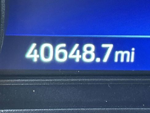 Used 2022 Ford Explorer XLT w/ Equipment Group 202A image 59