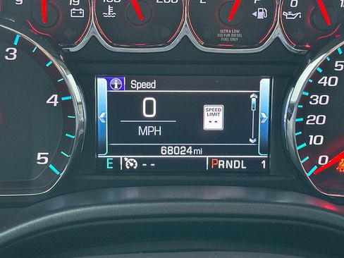 Used 2017 GMC Sierra 2500 SLT w/ Duramax Plus Package AWD/4WD image 39