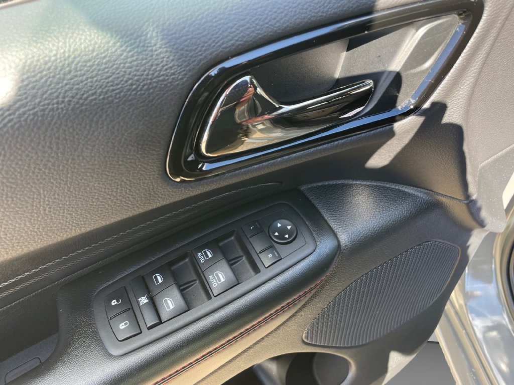 Used 2024 Dodge Durango GT w/ Blacktop Package AWD/4WD image 23