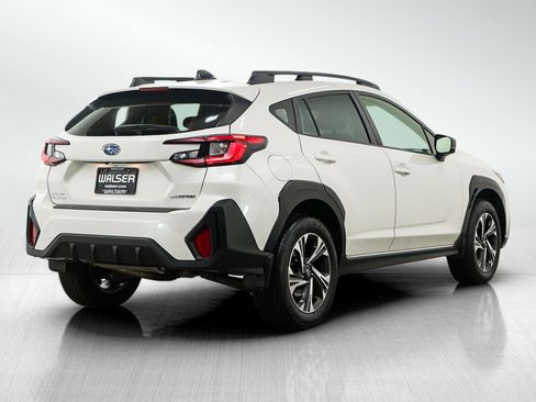 Used 2024 Subaru Crosstrek 2.0i Premium image 5