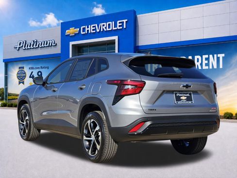 New 2026 Chevrolet Trax RS w/ Driver Confidence Package FWD image 4