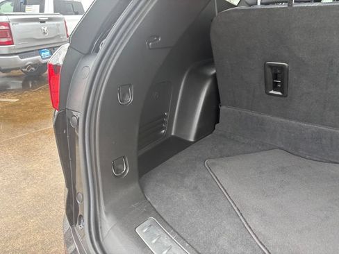 Used 2024 Buick Enclave Premium FWD image 15
