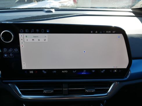 Used 2024 Chevrolet Equinox EV LT w/ LPO, Trailering Package image 30