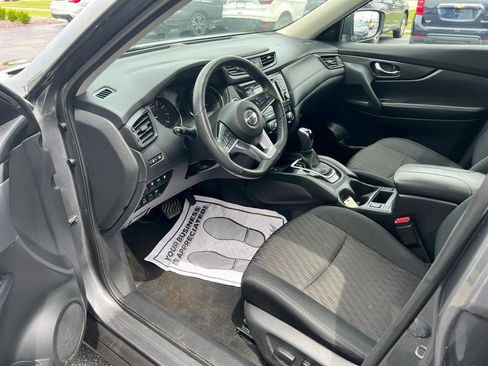 Used 2019 Nissan Rogue SL AWD/4WD image 16