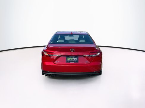 Used 2026 Toyota Camry SE FWD image 7