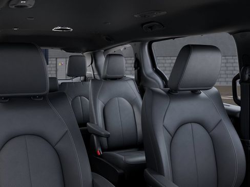 New 2027 Chrysler Pacifica Select w/ Family Tech Group AWD/4WD image 26