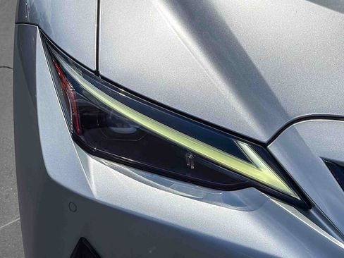 Used 2022 Lexus IS 350 F Sport w/ Navigation Package RWD image 4