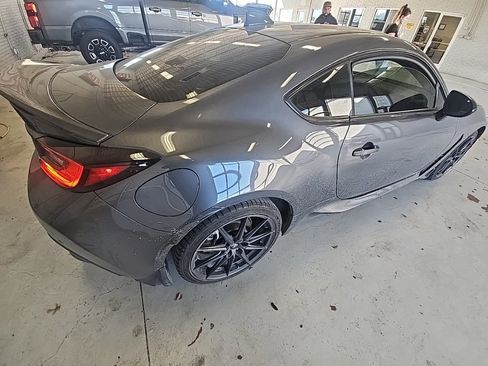 Used 2023 Toyota GR86 Premium image 4
