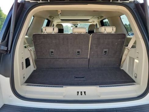 Used 2018 Lincoln Navigator Reserve w/ Technology Package AWD/4WD image 31