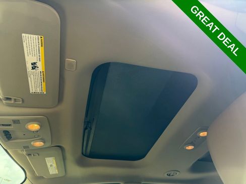 Used 2016 Buick Enclave Premium w/ Experience Buick Package FWD image 32