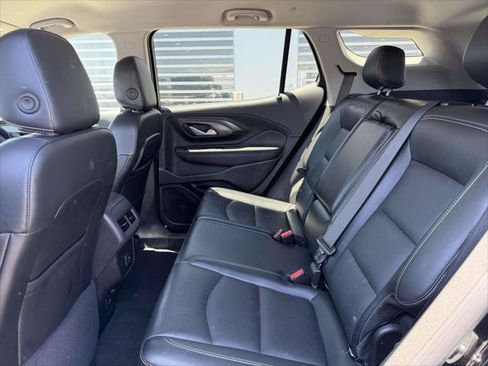 Used 2023 GMC Terrain SLT w/ Elevation Edition AWD/4WD image 15
