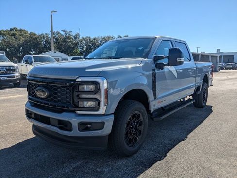 New 2026 Ford F350 Lariat w/ Black Appearance Package image 9