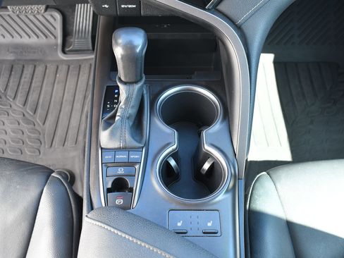 Used 2022 Toyota Camry XSE FWD image 18