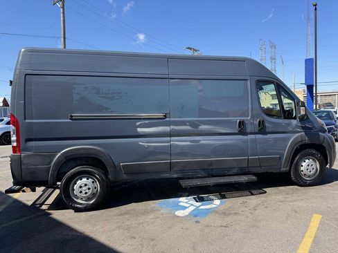 Used 2018 RAM ProMaster 2500 image 4