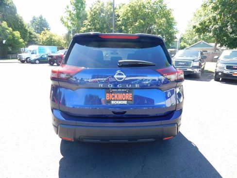 Used 2025 Nissan Rogue SV FWD image 23