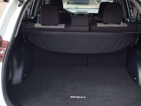 Used 2015 Toyota RAV4 LE image 10