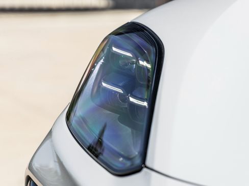 Certified 2025 Porsche Cayenne image 17