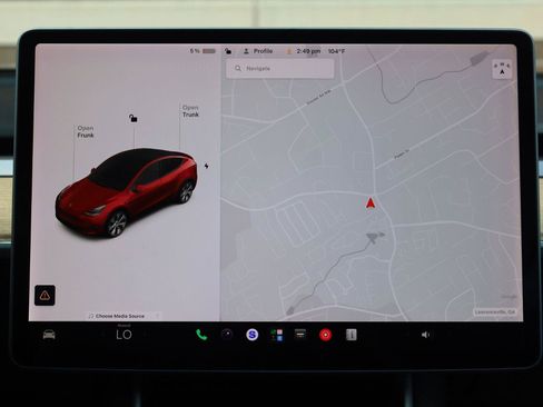 Used 2021 Tesla Model Y 2WD image 39