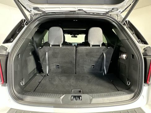 Used 2024 Ford Explorer ST-Line w/ Class IV Trailer Tow Package AWD/4WD image 21