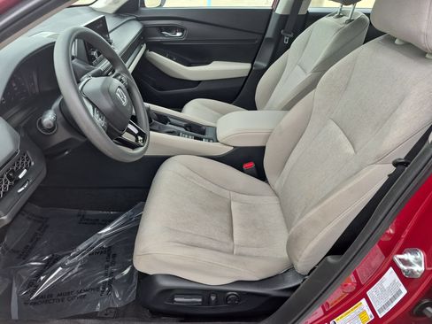 Used 2024 Honda Accord EX image 11