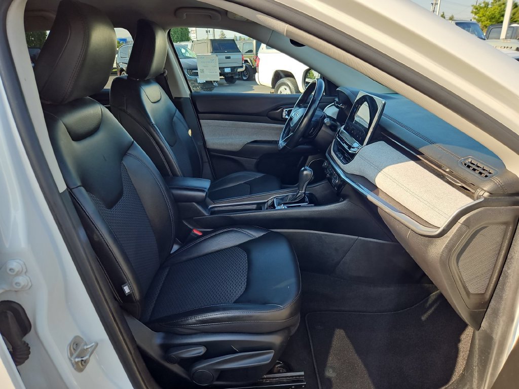 Used 2022 Jeep Compass Latitude w/ Convenience Group AWD/4WD image 28