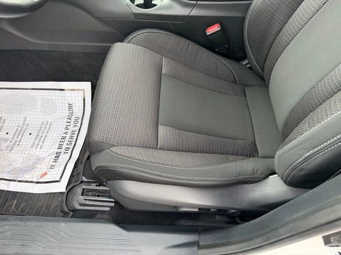 Used 2022 Subaru Outback Premium image 25