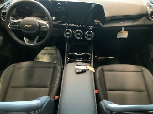 New 2025 Chevrolet Blazer EV LT image 44