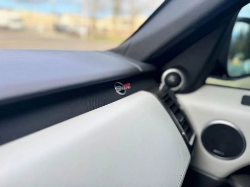 Used 2017 Land Rover Range Rover Sport SVR image 16