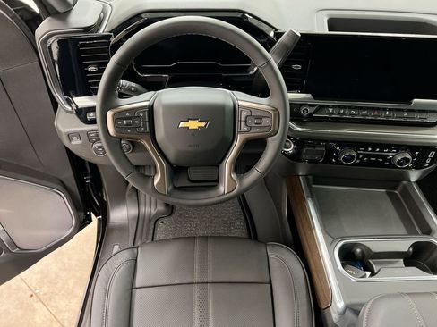 Used 2024 Chevrolet Silverado 3500 High Country w/ High Country Premium Package image 21