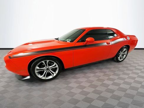 Certified 2022 Dodge Challenger R/T image 4