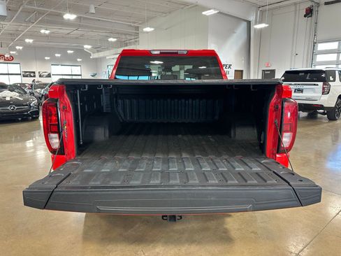 Used 2022 GMC Sierra 1500 Elevation w/ LPO, Elevation Black Package image 33