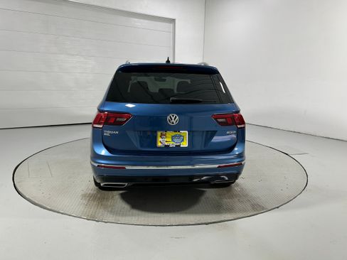 Used 2019 Volkswagen Tiguan SEL R-Line AWD/4WD image 32